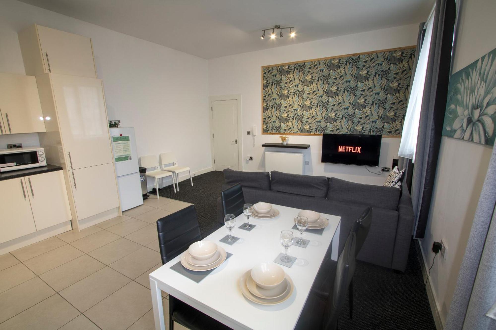 Ideal For Groups - 2 Bedroom Apartment - Free Parking, Transit Links, Close To Stadiums Manchester Exterior foto